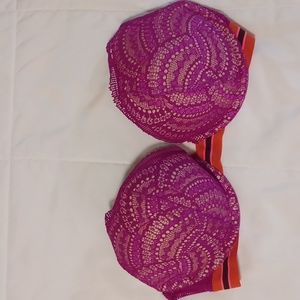 Victoria Secret Very Sexy push-up bra